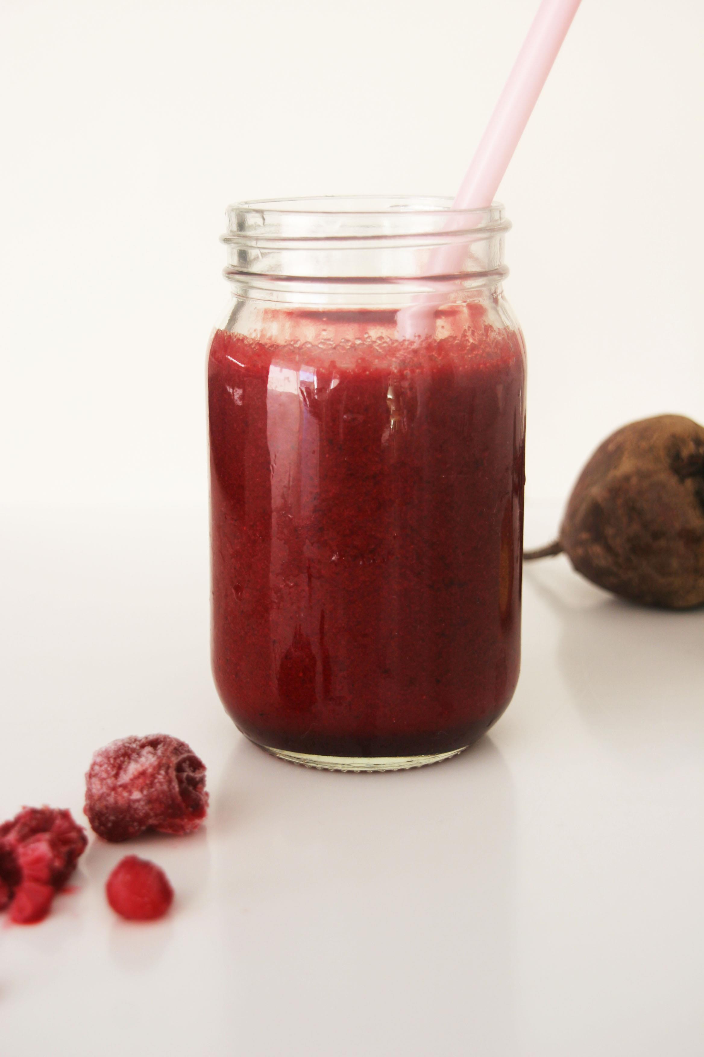 Beetroot-mix-berries-smoothie-recipe-smoothies-beverages-1
