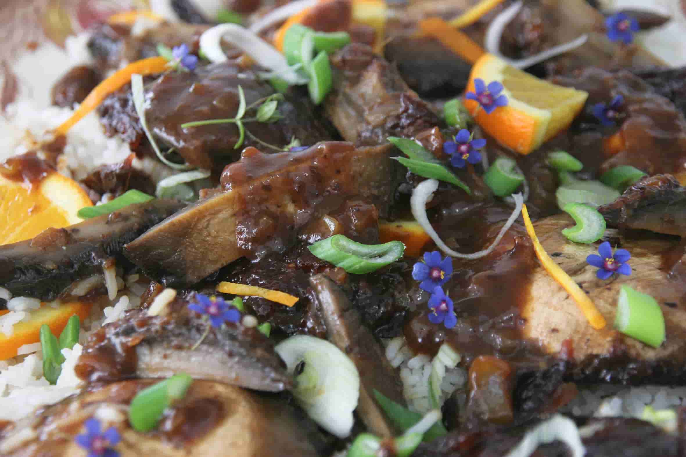 Portobello-mushrooms-prunes-orange-sauce-1-recipe-main-dishes